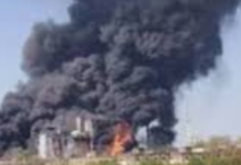 फटाक्यांच्या गोदामाला आग… आवाजाने परिसरात घबराट